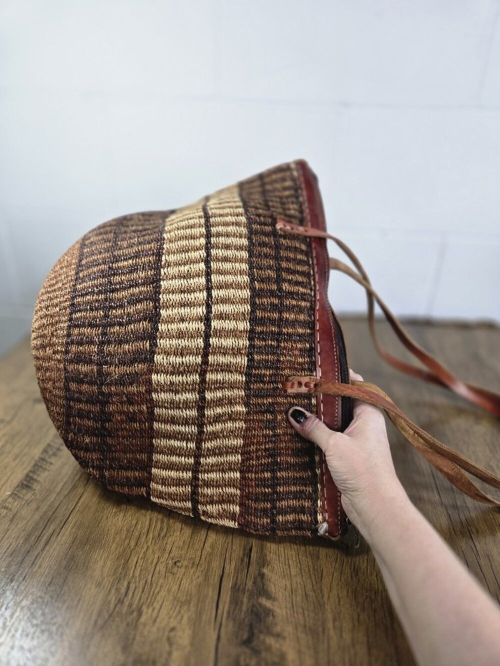 vtg Sisal Jute leather shopper tote african kenya tote purse zip closure - Picture 2 of 10
